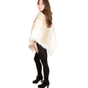 ALPACA TRIANGLE PONCHO